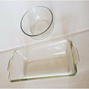 Pyrex 2 set loaf pan and small #7201 mixing bowl clear glass